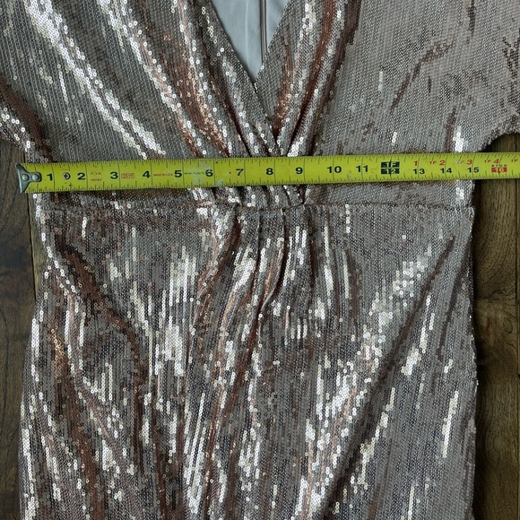 Express‎ Blush Sequins Drapy Midi Dress Women’s Sz M Party Glam Event Wedding - Picture 9 of 11